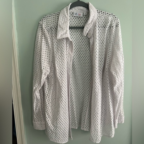 BUNDLE! White Eyelet Denim & Co button down long sleeve XL shirt & matching tank - Picture 4 of 6